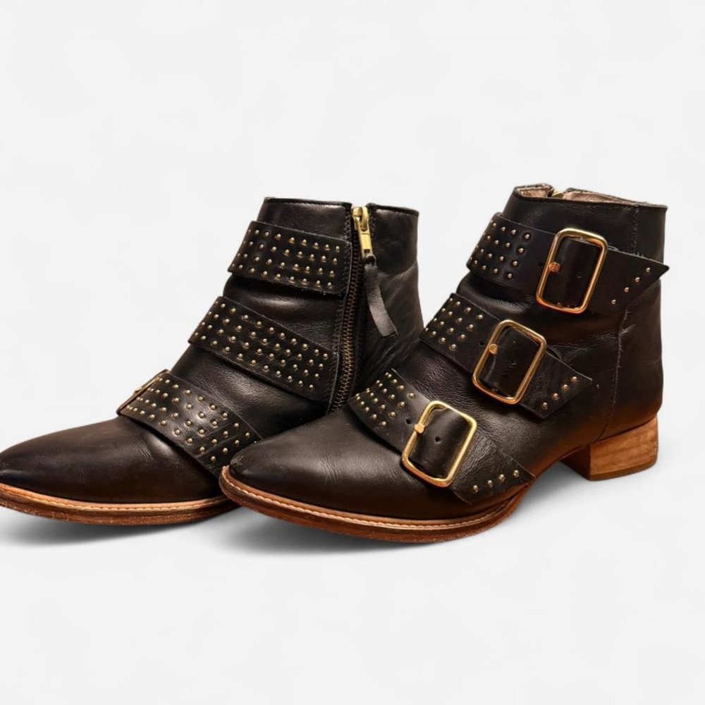 Matt Bernson Tundra Black Leather Studded Buckle Ankle Boots Gold Hardware 6.5